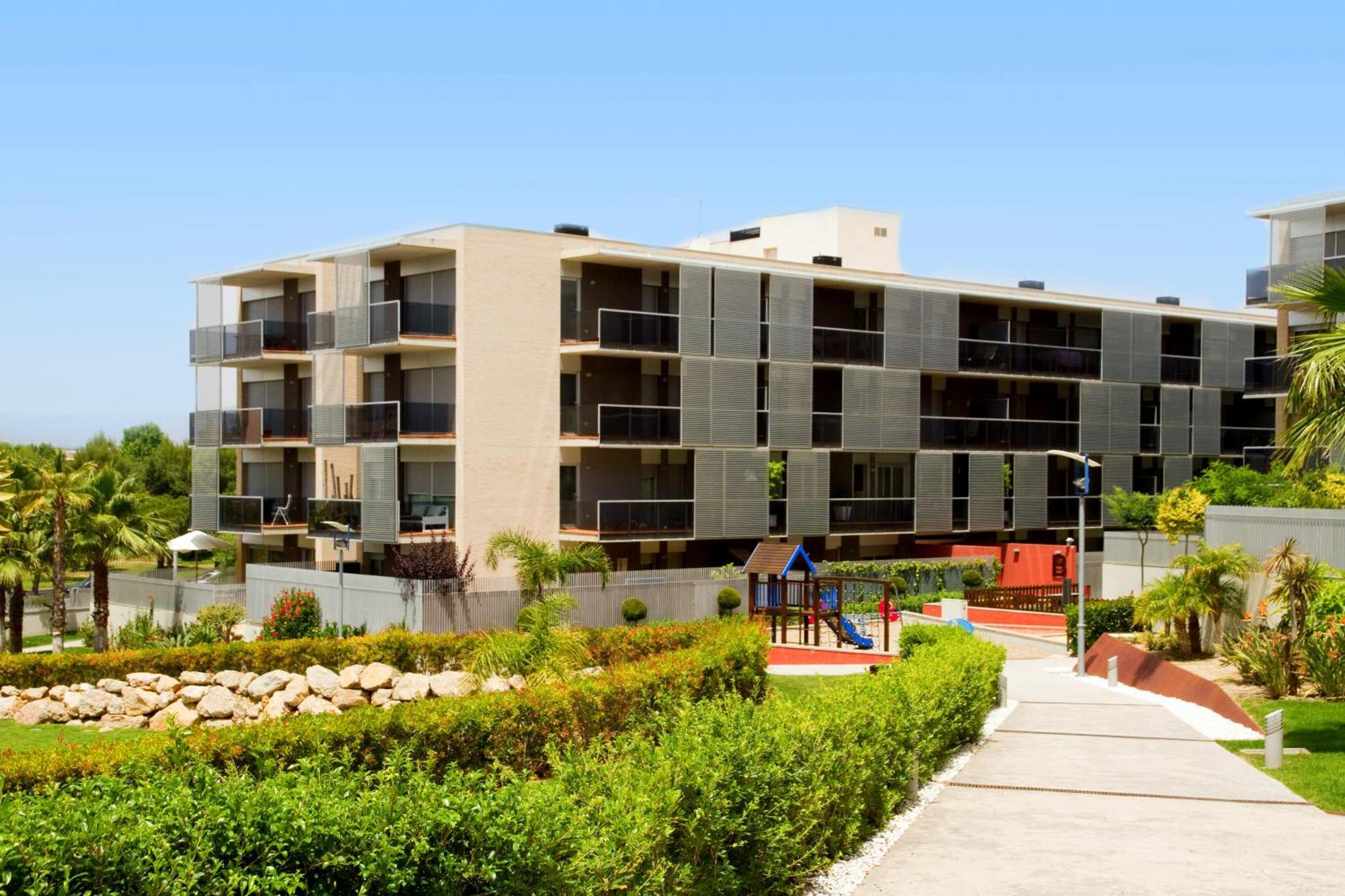Rentalmar Paradise Families Only Con Parking 살루 외부 사진