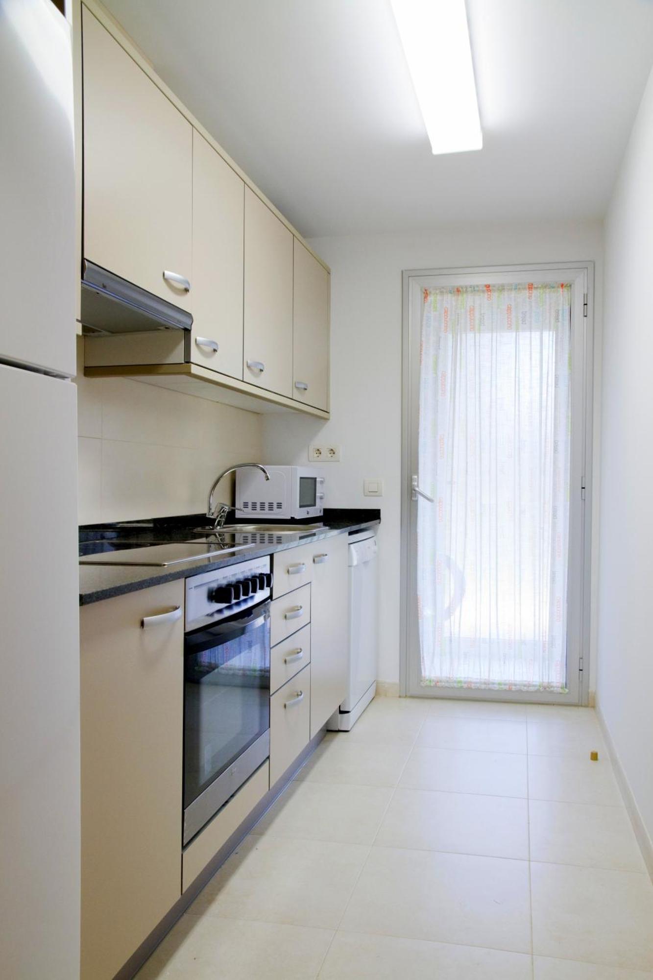 Rentalmar Paradise Families Only Con Parking 살루 외부 사진